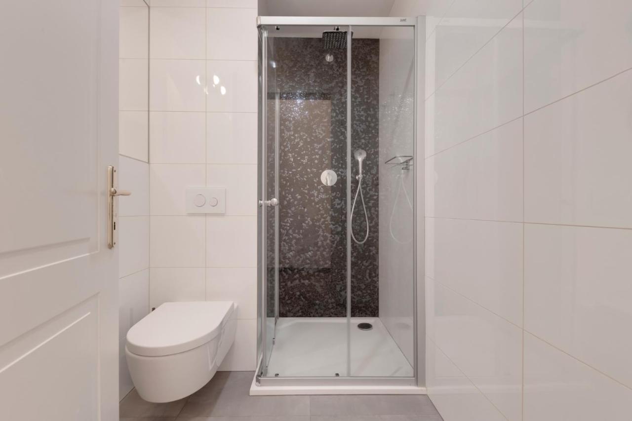 My Prague Apartments Rubesova Esterno foto
